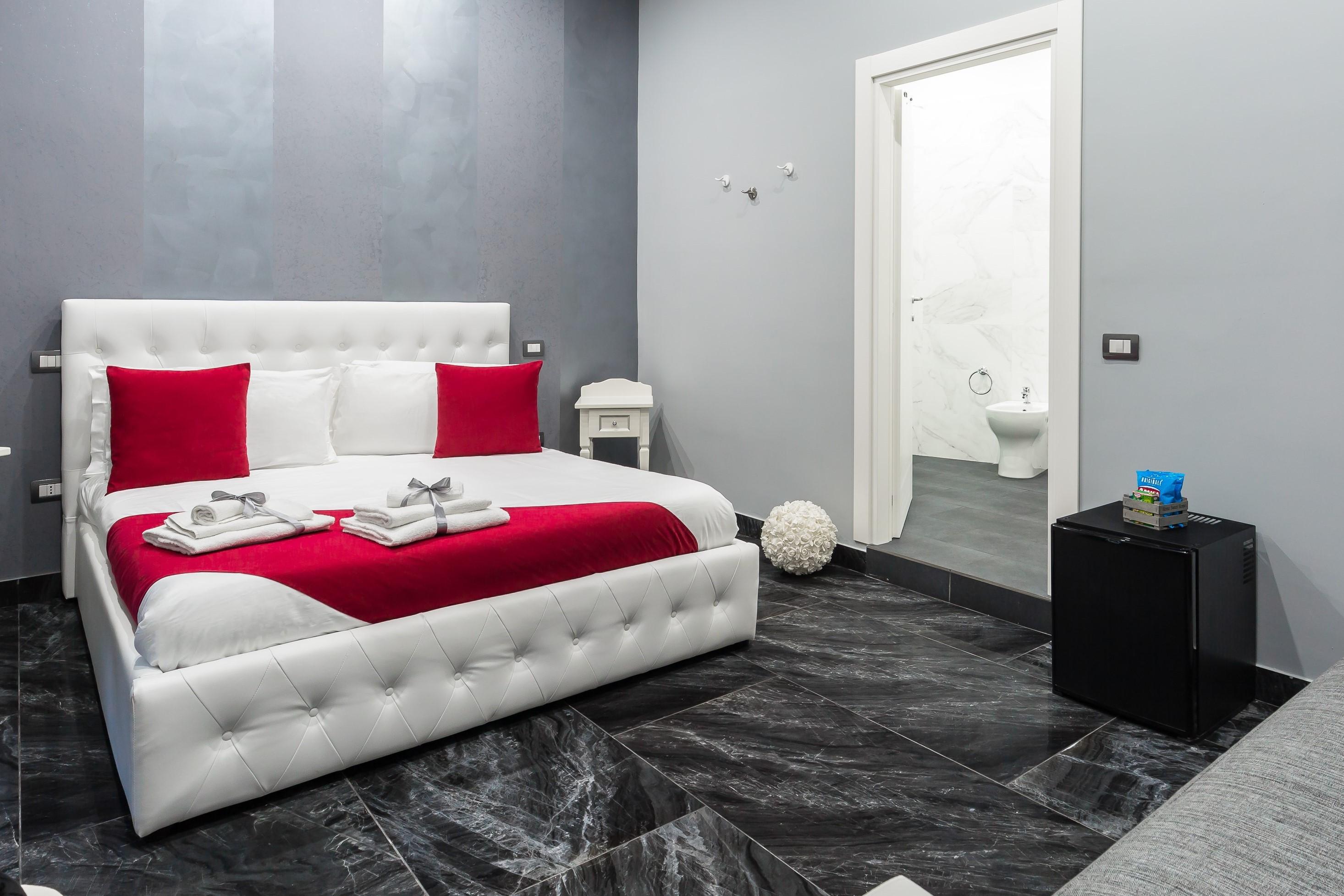 Palace 3*